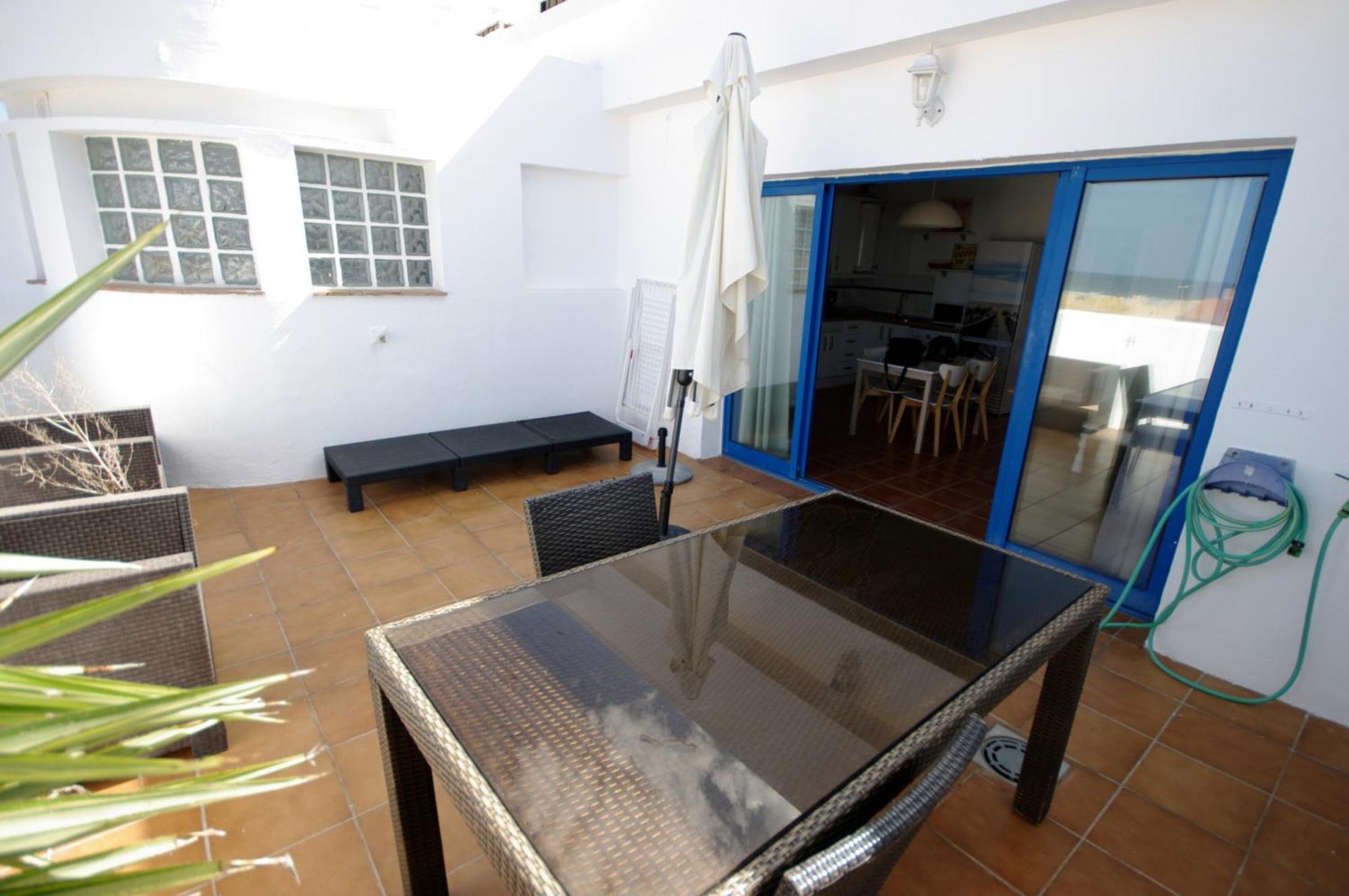 Апартаменты Livingtarifa Atico Altarik Экстерьер фото
