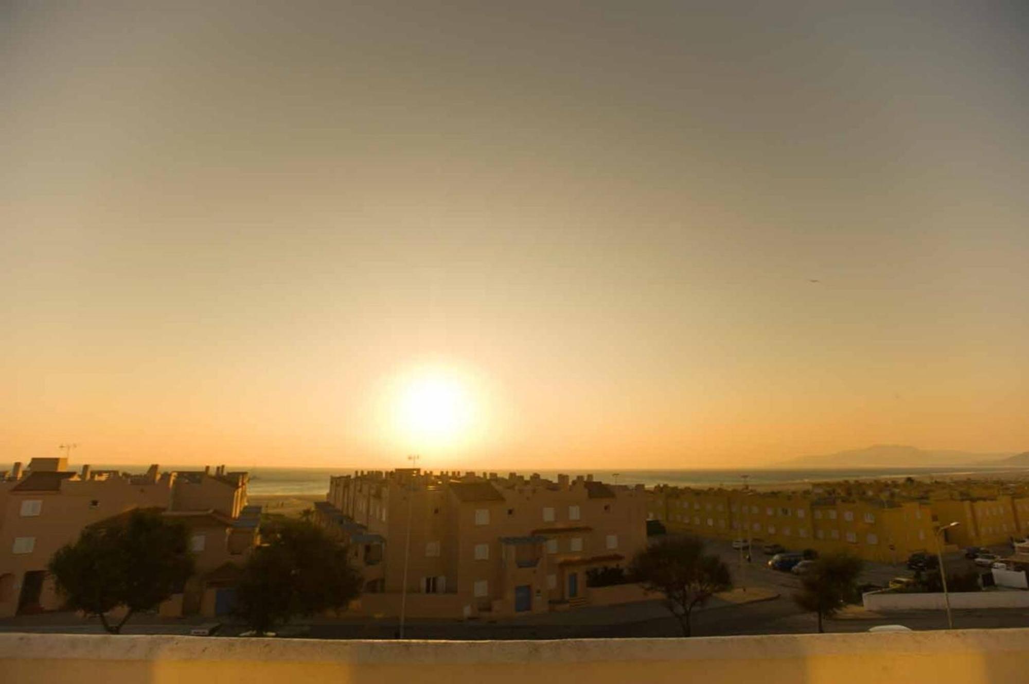 Апартаменты Livingtarifa Atico Altarik Экстерьер фото